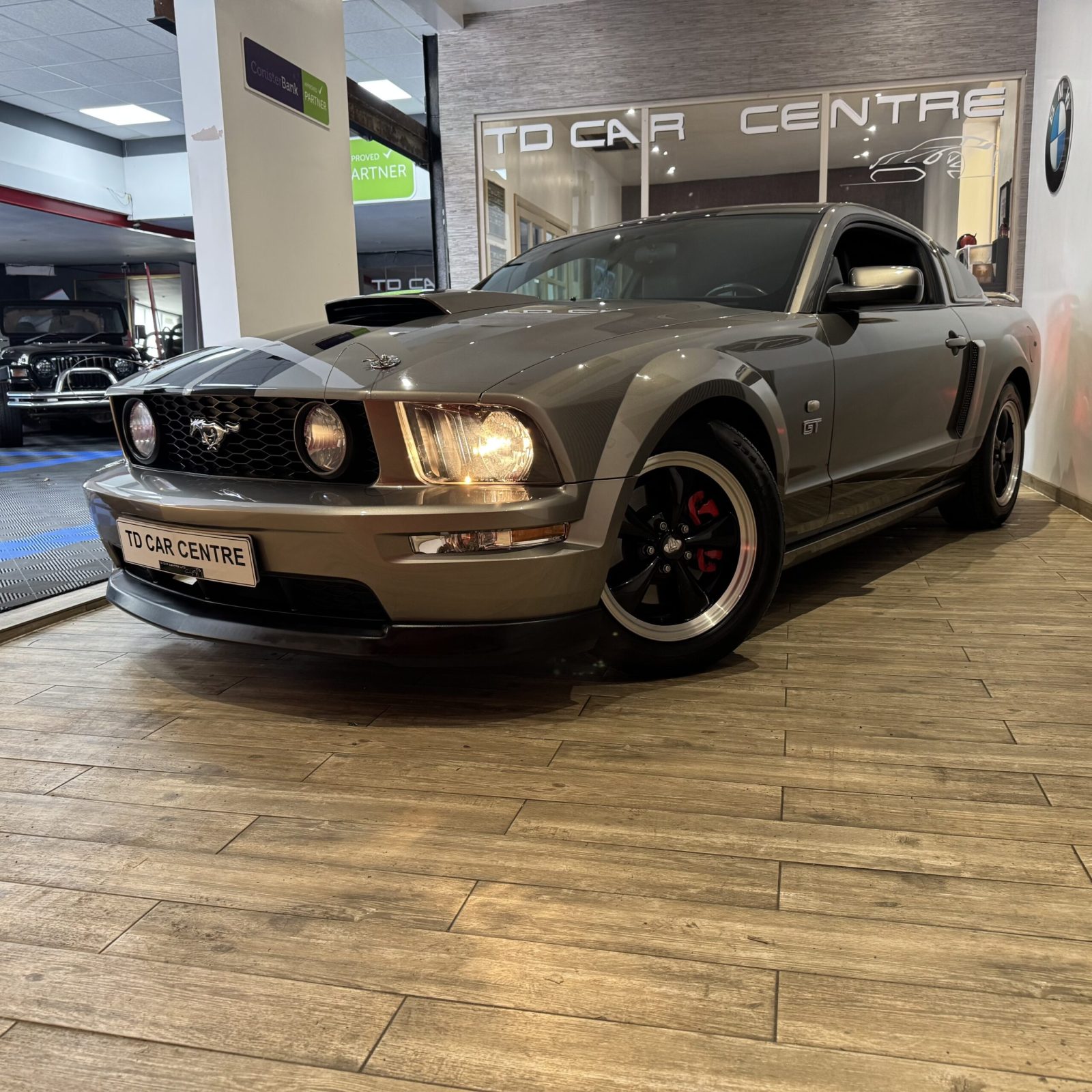 2004 Ford Mustang